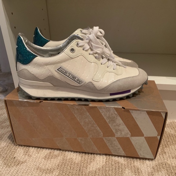 golden goose starland sneaker